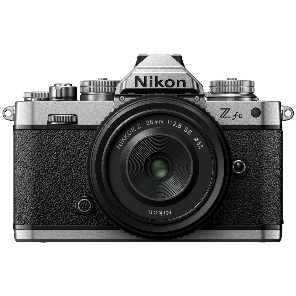 Nikon Z fc + 28 F/2.8 Special Edition