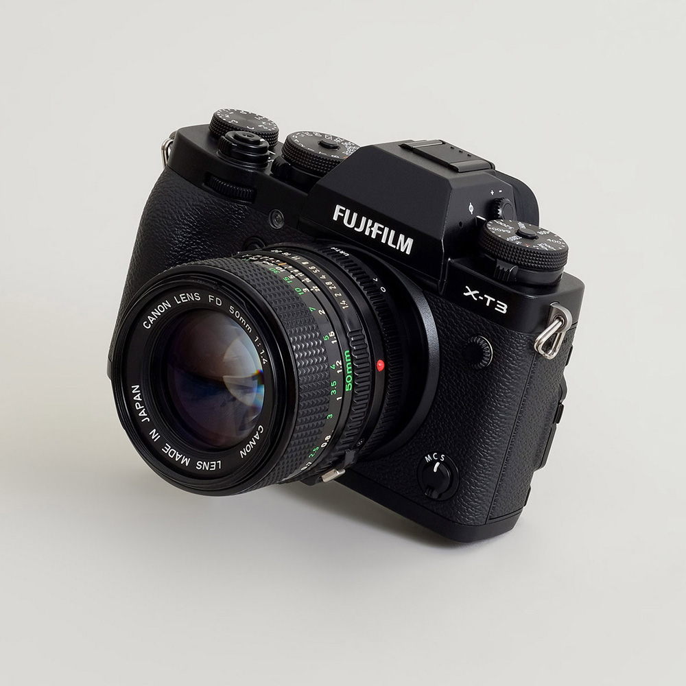 Urth Lens Mount Adapter: Compatible with Canon FD Lens to Fujifilm X Camera  Body - Kamera Express